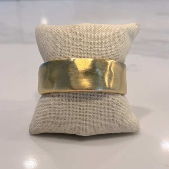 Vintage GIVENCHY Matte Gold Tone Hammered Cuff Bracelet 80s - Picture 1 of 9